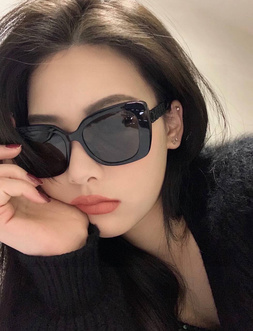 🕶